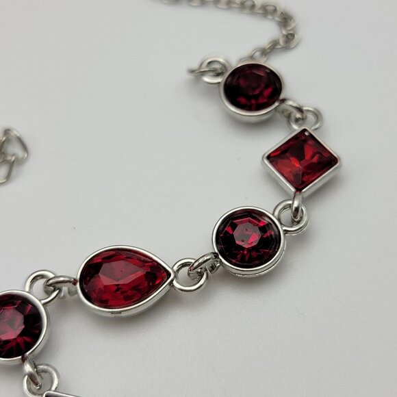 Silver-Tone Red Crystal Y-Drop Necklace 21 Inch Adjustable Lobster Clasp - Picture 4 of 6